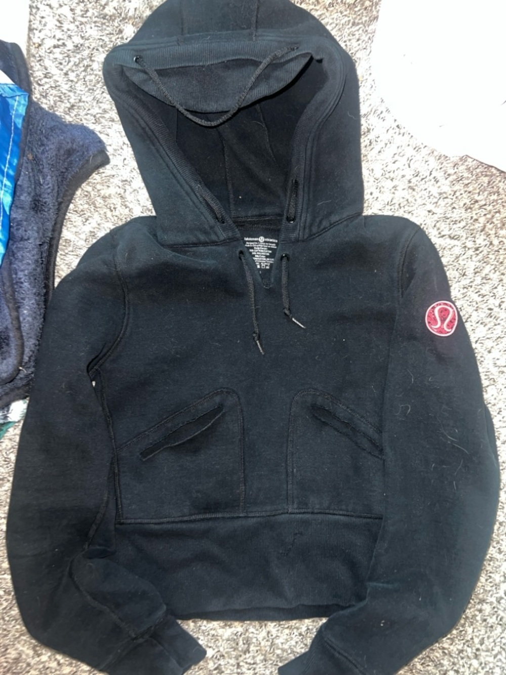Lululemon crop type hoodie in woman’s size 6